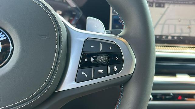 Photo of 2026 Carbon Black Metallic BMW X7