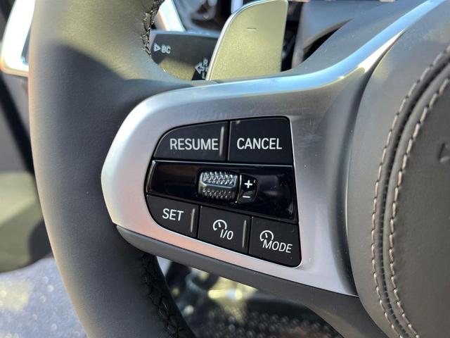 Photo of 2026 Skyscraper Grey Metallic BMW X7