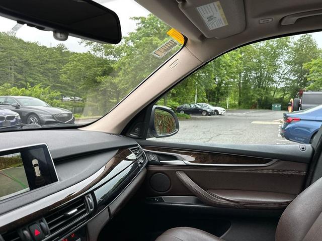 Photo of 2016 WHITE BMW X5