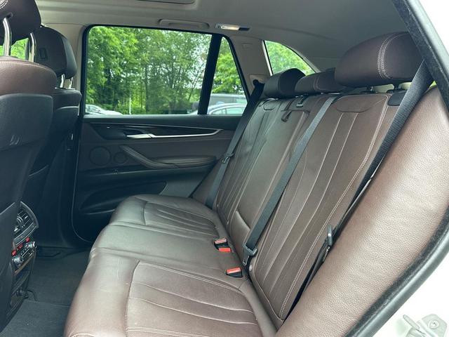 Photo of 2016 WHITE BMW X5