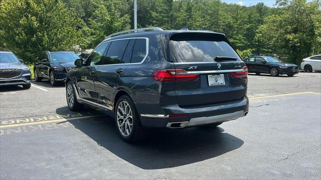Photo of 2022 Arctic Grey Metallic BMW X7