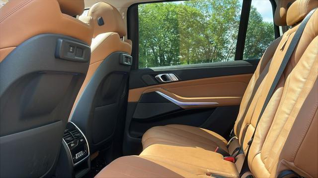 Photo of 2022 Arctic Grey Metallic BMW X7