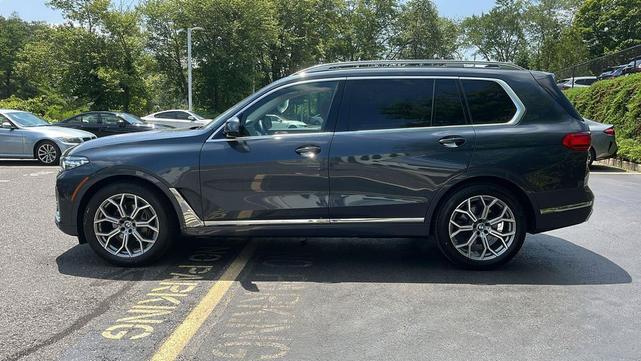 Photo of 2022 Arctic Grey Metallic BMW X7