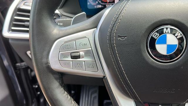 Photo of 2022 Arctic Grey Metallic BMW X7