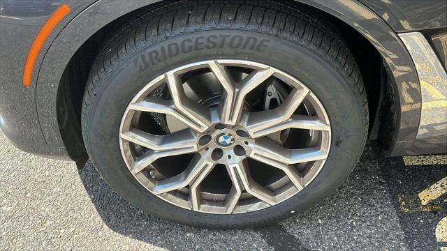 Photo of 2022 Arctic Grey Metallic BMW X7