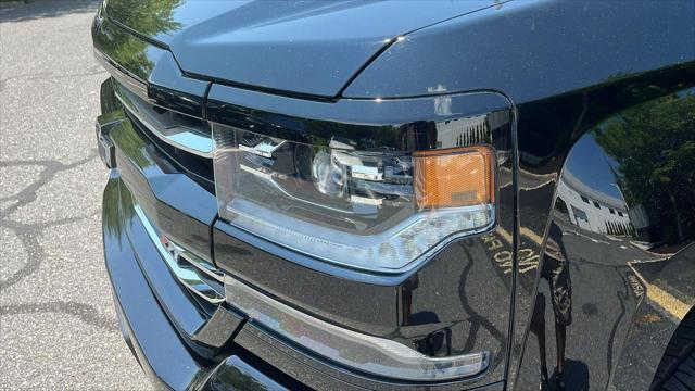 Photo of 2017 Black Chevrolet Silverado 1500