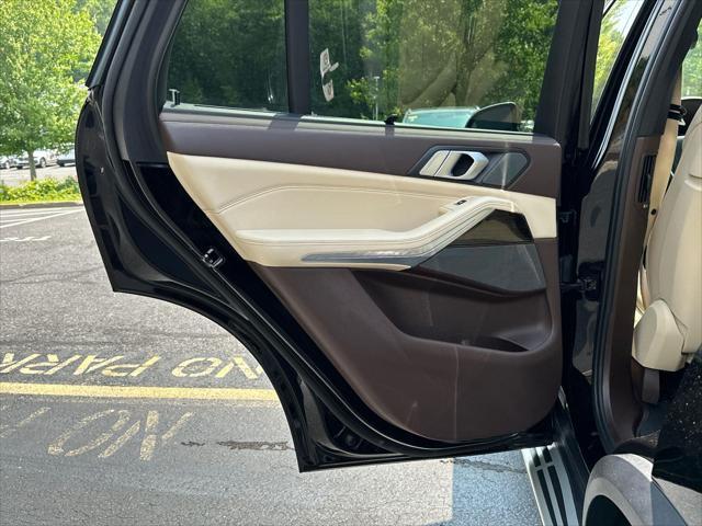 Photo of 2019 Jet Black BMW X5