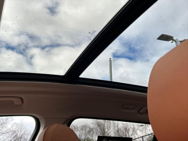 Photo of 2022 Phytonic Blue Metallic BMW X7