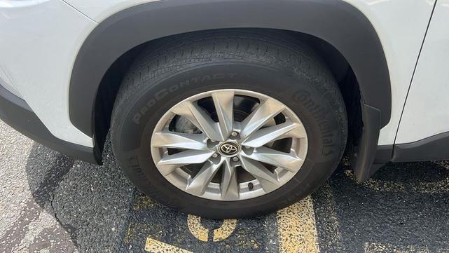 Photo of 2022 Wind Chill Pearl Toyota Corolla Cross
