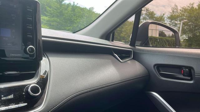 Photo of 2022 Wind Chill Pearl Toyota Corolla Cross