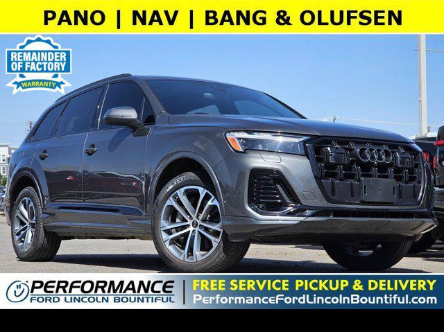 Photo of 2025 Samurai Gray Metallic Audi Q7