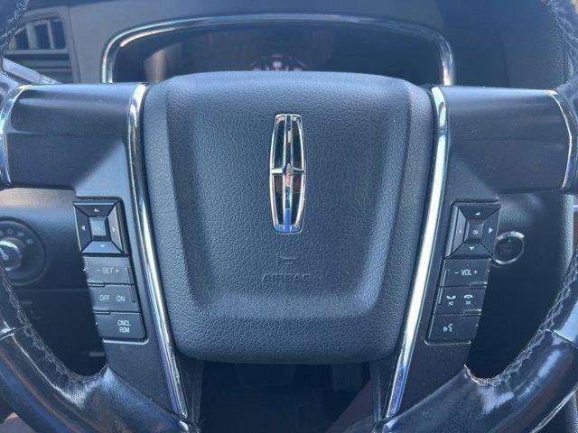 Photo of 2017 Ingot Silver Lincoln Navigator