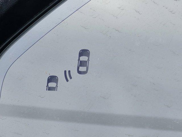 Photo of 2025 Star White Metallic Tri-Coat Ford Explorer