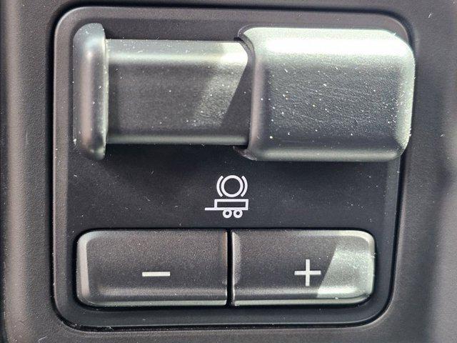 Photo of 2023 Summit White GMC Sierra 2500