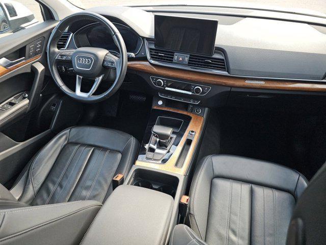 Photo of 2022 Ibis White Audi Q5