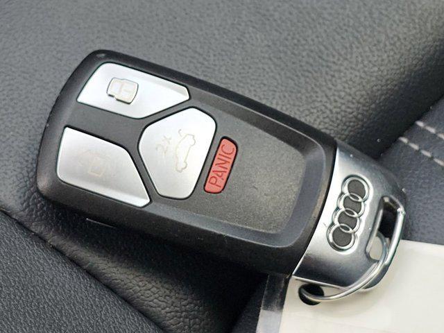 Photo of 2022 Ibis White Audi Q5