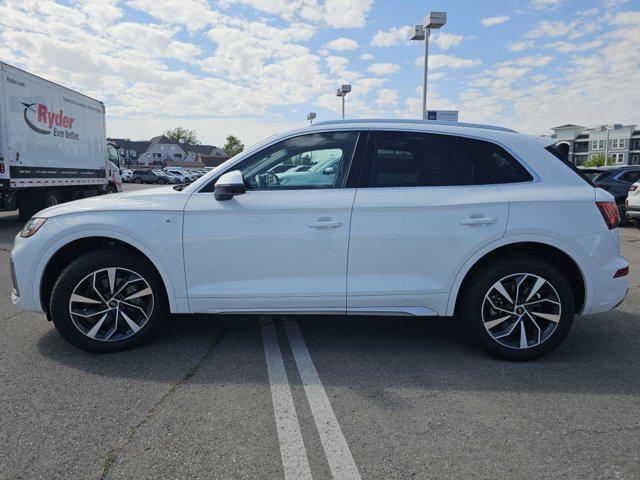Photo of 2022 Ibis White Audi Q5