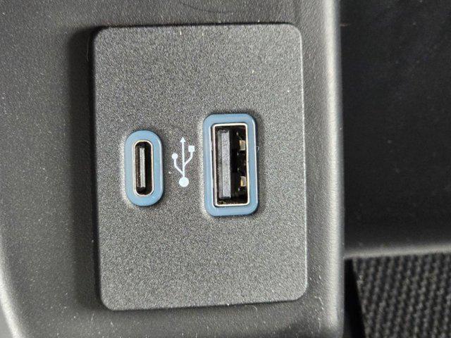 Photo of 2024 Oxford White Ford F-150 Lightning