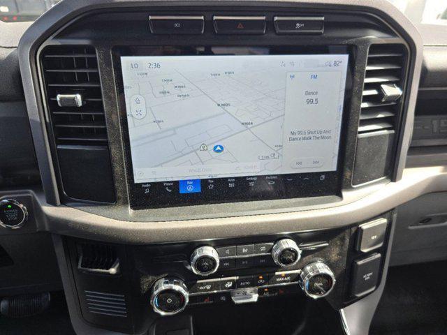 Photo of 2024 Oxford White Ford F-150 Lightning
