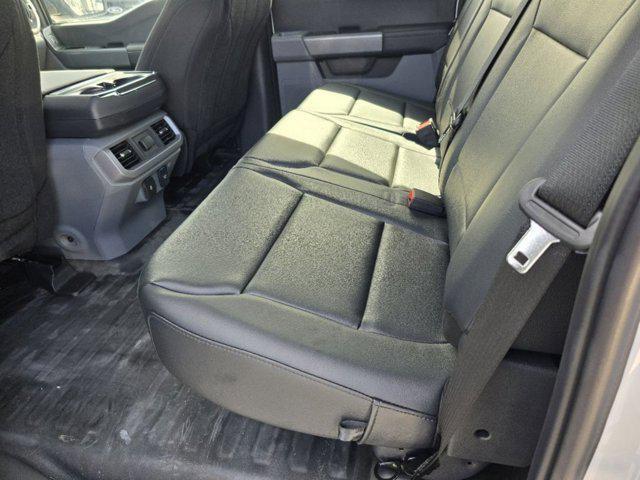 Photo of 2024 Oxford White Ford F-150 Lightning