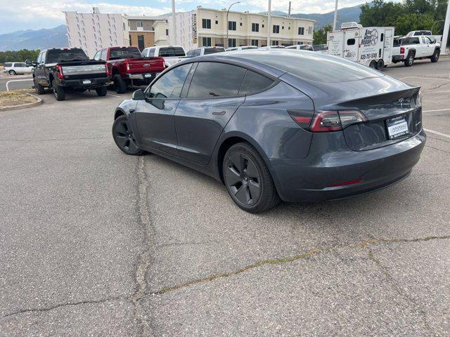Photo of 2022 Midnight Silver Metallic Tesla Model 3