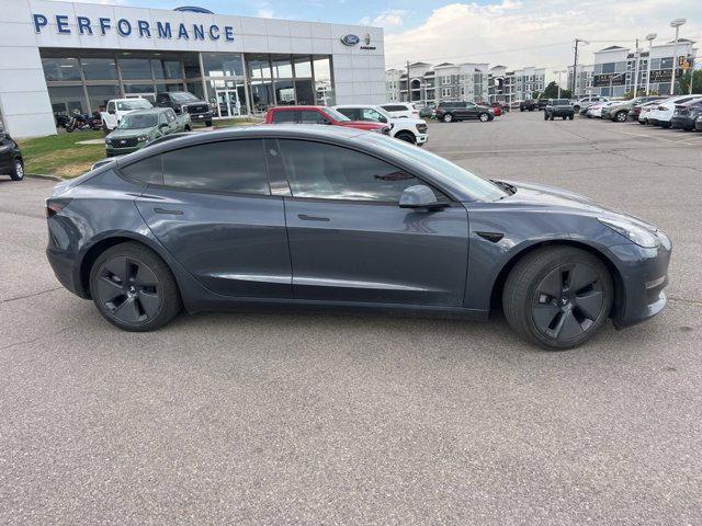 Photo of 2022 Midnight Silver Metallic Tesla Model 3