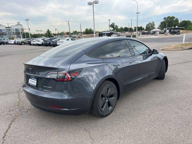 Photo of 2022 Midnight Silver Metallic Tesla Model 3