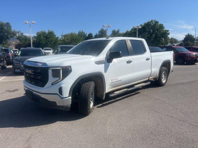 Photo of 2023 Summit White GMC Sierra 1500