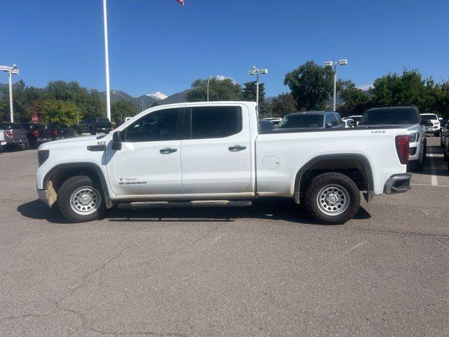 Photo of 2023 Summit White GMC Sierra 1500