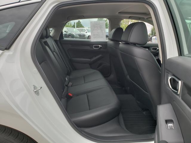 Photo of 2024 Platinum White Pearl Honda Civic