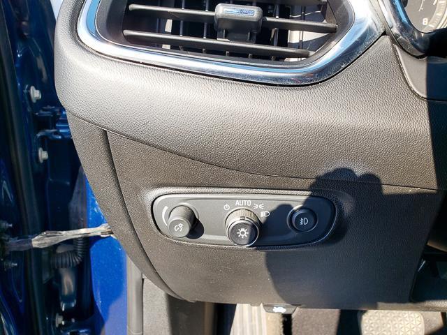 Photo of 2020 Pacific Blue Metallic Chevrolet Equinox