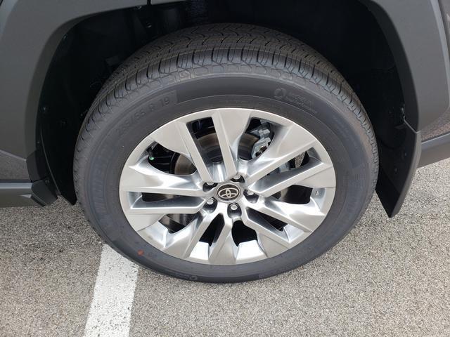 Photo of 2025 Magnetic Gray Metallic Toyota RAV4