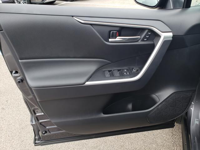 Photo of 2025 Magnetic Gray Metallic Toyota RAV4