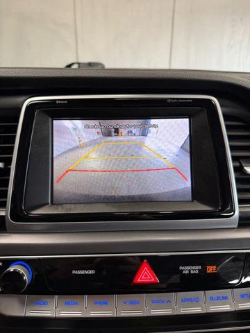 Photo of 2018 Black Hyundai SONATA
