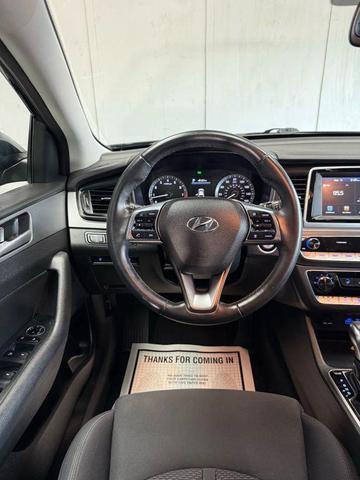 Photo of 2018 Black Hyundai SONATA