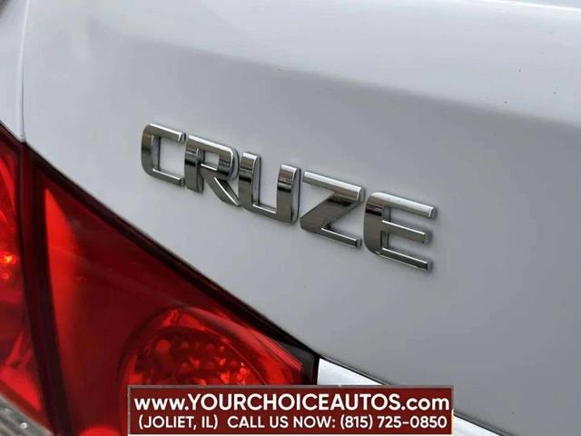 Photo of 2013 White Chevrolet Cruze