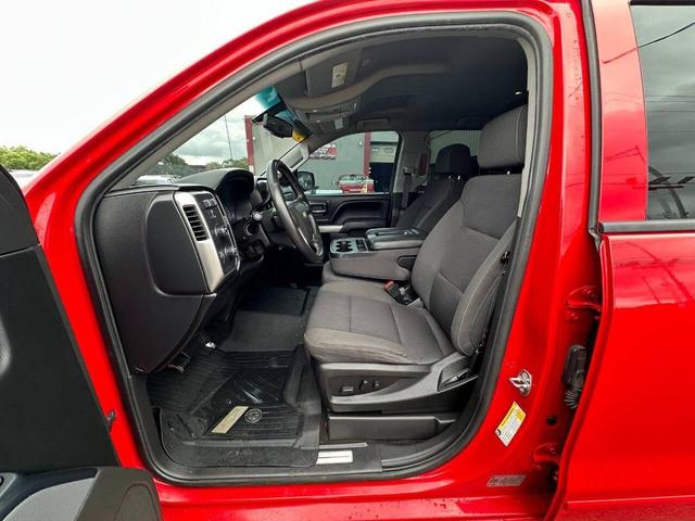Photo of 2018 Red Chevrolet Silverado 1500