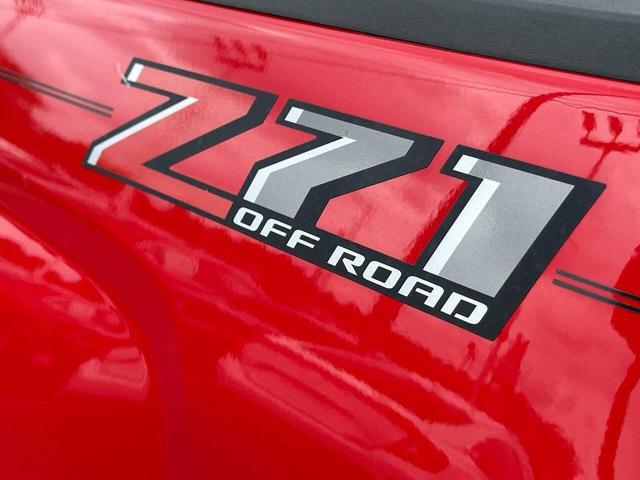 Photo of 2018 Red Chevrolet Silverado 1500
