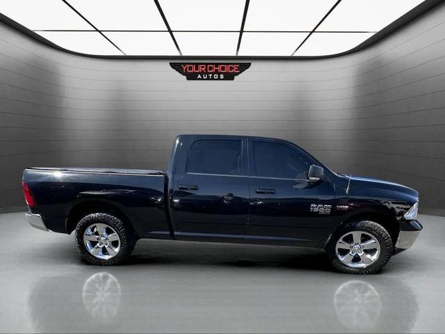 Photo of 2019 Black RAM 1500