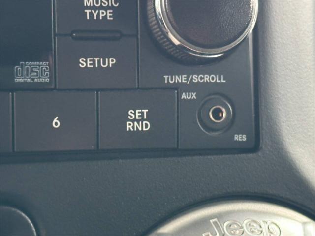 Photo of 2015 Gray Jeep Wrangler Unlimited