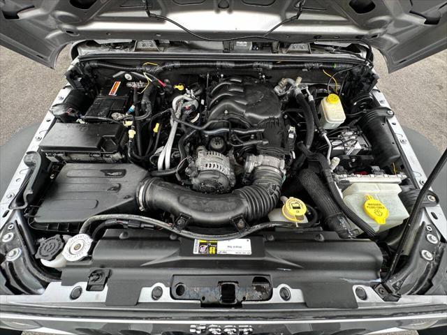 Photo of 2015 Gray Jeep Wrangler Unlimited