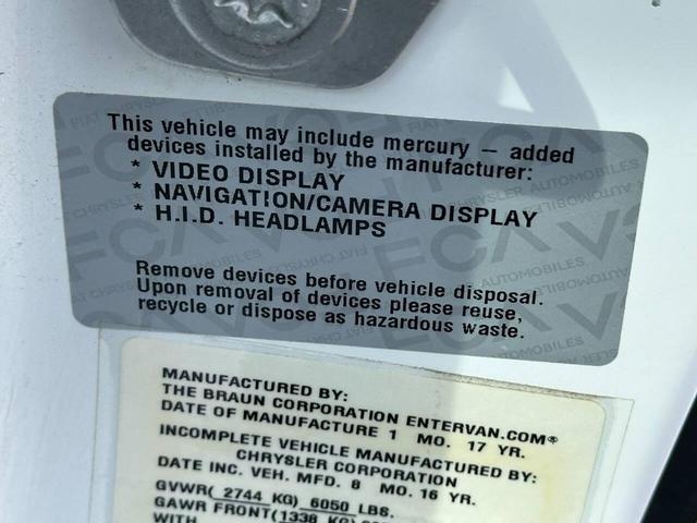 Photo of 2017 White Dodge Grand Caravan