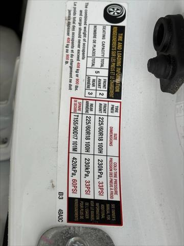 Photo of 2014 White Nissan Rogue