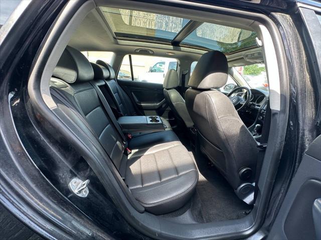 Photo of 2014 Black Volkswagen Jetta SportWagen