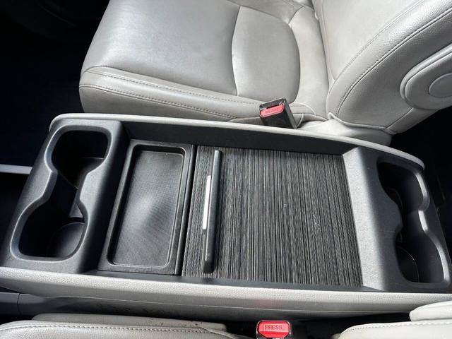 Photo of 2018 Gray Honda Odyssey