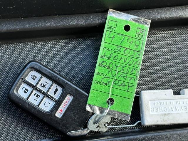 Photo of 2018 Gray Honda Odyssey