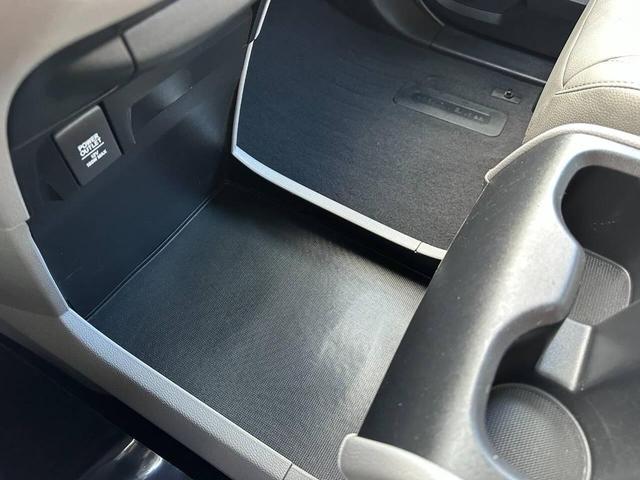 Photo of 2018 Gray Honda Odyssey