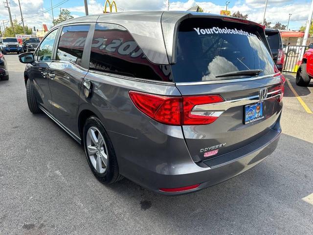 Photo of 2018 Gray Honda Odyssey