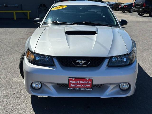 Photo of 2002 Gray Ford Mustang