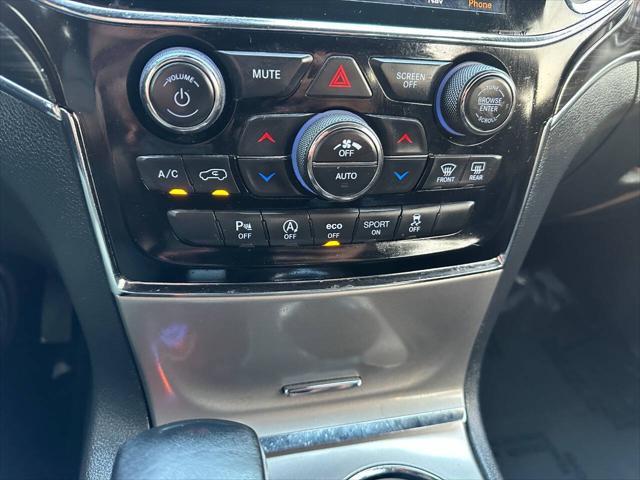 Photo of 2019 Gray Jeep Grand Cherokee